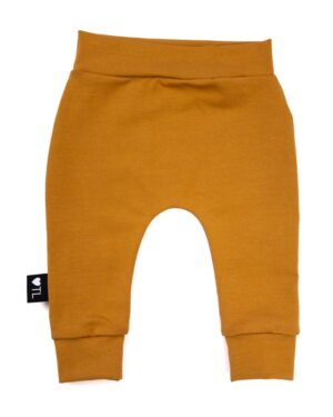 Broekje-Okergeel-TessLiva-handgemaakte-baby-kinderkleding
