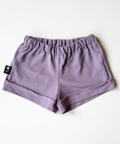 Short-Lila-TessLiva-handgemaakte-baby-kinderkleding