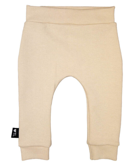 broekje-waffle-sand-TessLiva-handgemaakte-baby-kinderkleding