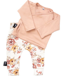 2000000278-set-broekje-bloemen-roze-overslag-shirt—licht-roze-tessliva-handgemaakte-baby-kinderkleding