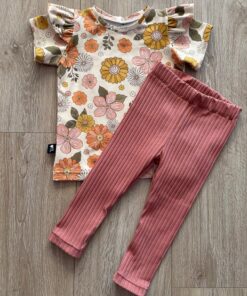 Set shirt bloemen gebroken wit en legging brede rib roze