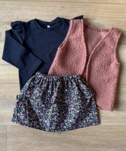 Set rokje tess bloemen navy (katoen), gilet oud roze (teddy) en longsleeve donkerblauw